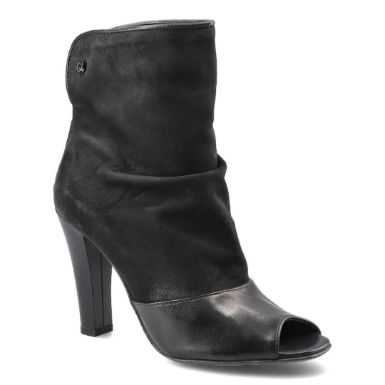 Zdjęcie produktu Botki damskie Carinii, eleganckie na wysokim obcasie, czarne, B3356_-980-360-000-955