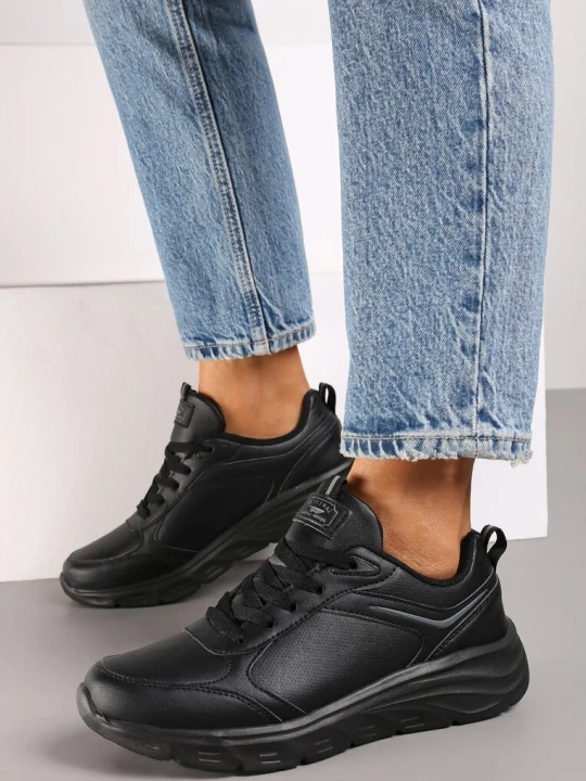 Zdjęcie produktu Czarne Casualowe Buty Sportowe Sneakersy na Płaskiej Tłoczonej Podeszwie Velanitta