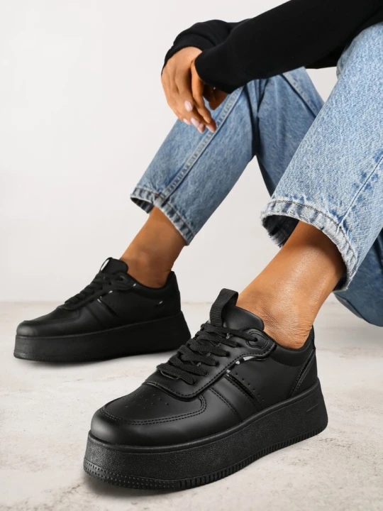 Zdjęcie produktu Czarne Casualowe Sneakersy Vices na Niskiej Platformie Torila
