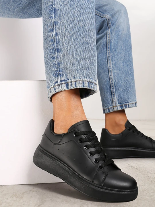 Zdjęcie produktu Czarne Casualowe Sneakersy na Platformie ze Sznurowaniem Tialorae