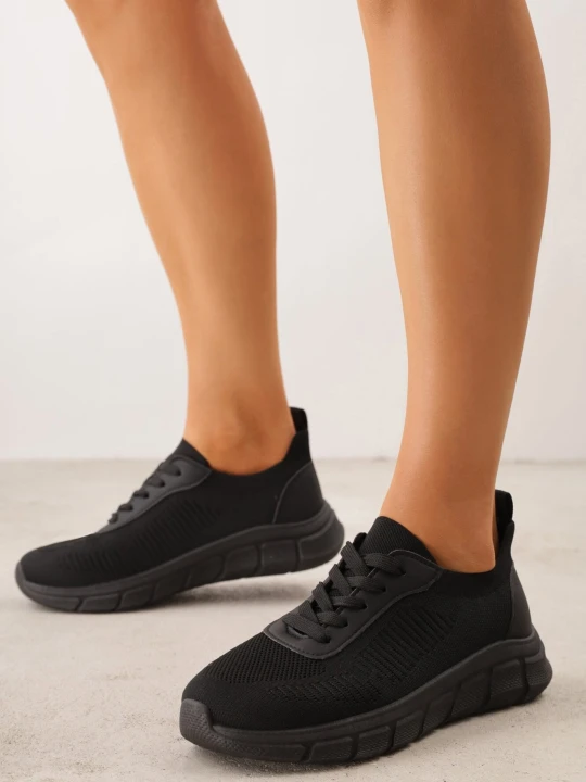 Zdjęcie produktu Czarne Dzianinowe Sneakersy na Grubej Podeszwie ze Żłobieniami Enolora Ballada