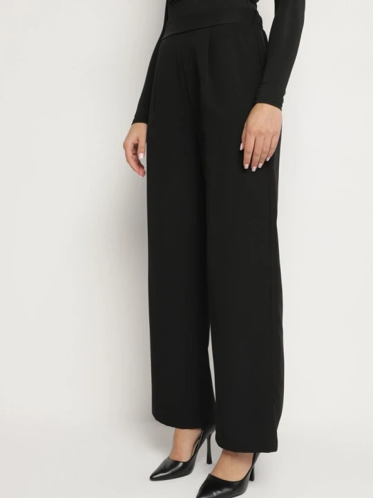Zdjęcie produktu Czarne Eleganckie Spodnie z Szerokimi Nogawkami Kahinuni New Collection