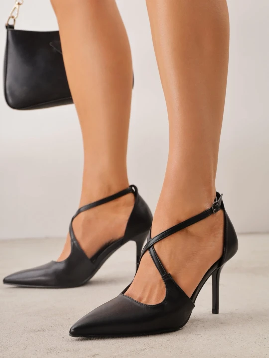 Zdjęcie produktu Czarne Eleganckie Szpilki VICES ze Skrzyżowanymi Paseczkami Nemaia