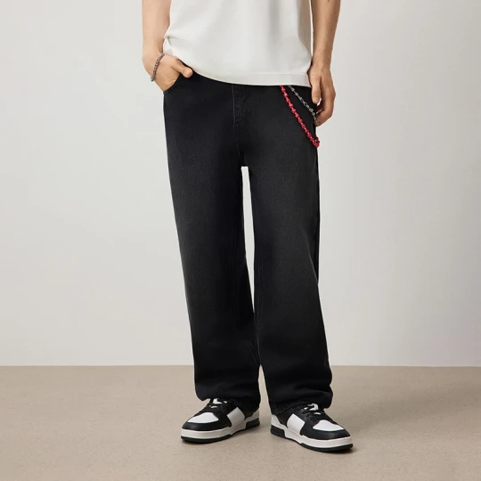 Zdjęcie produktu Czarne jeansy baggy fit z ozdobnymi aplikacjami House