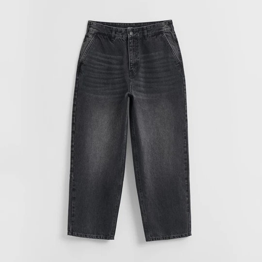 Zdjęcie produktu Czarne jeansy skater fit House