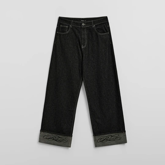 Zdjęcie produktu Czarne jeansy super baggy z napisem Bliss House