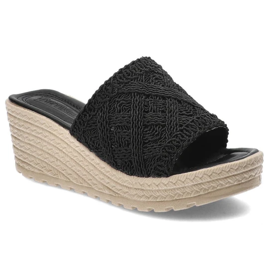 Zdjęcie produktu Czarne Klapki Artiker Modne Buty Na Lato