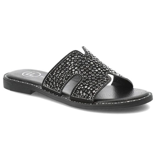 Zdjęcie produktu Klapki damskie Filippo, materiałowe zdobione na płaskim obcasie eleganckie, czarne, DK6973-25-BK