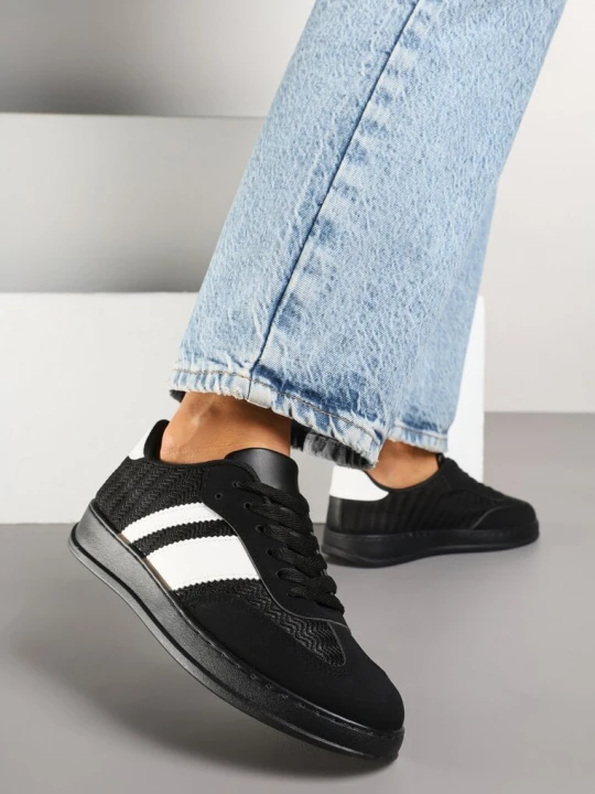 Zdjęcie produktu Czarne Klasyczne Sneakersy Tenisówki na Półprzezroczystej Podeszwie Niniel Mellisa
