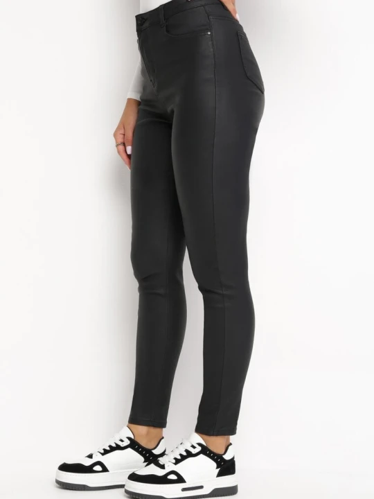 Zdjęcie produktu Czarne Modelujące Spodnie Skinny z Kieszeniami Envoi Daysie