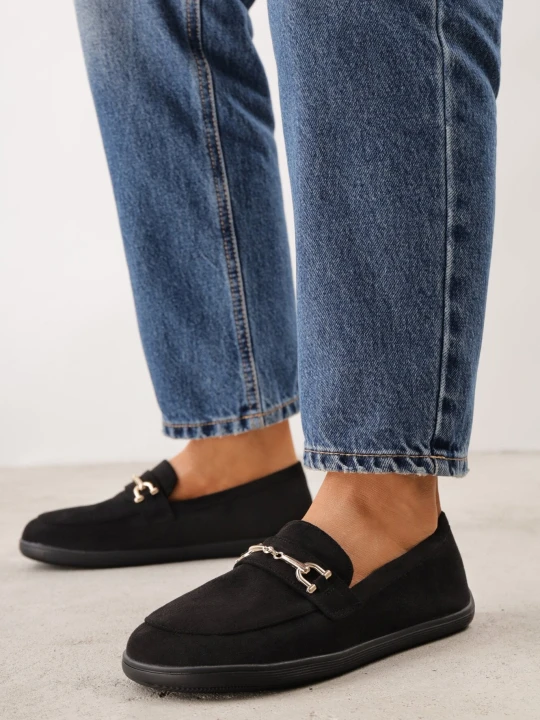 Zdjęcie produktu Czarne Mokasyny w Stylu Barefoot z Ozdobną Klamrą i Miękką Wkładką Saied Ideal