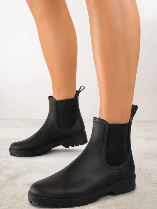 Zdjęcie produktu Czarne Płaskie Kalosze w Stylu Sztybletów Irinelle