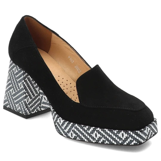 Zdjęcie produktu Czarne Półbuty Armodo Damskie Eleganckie Buty
