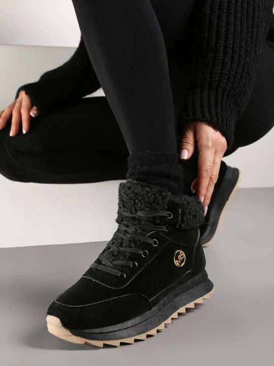 Zdjęcie produktu Czarne Sneakersy Mocno Ocieplone Sztucznym Futerkiem Rosanas