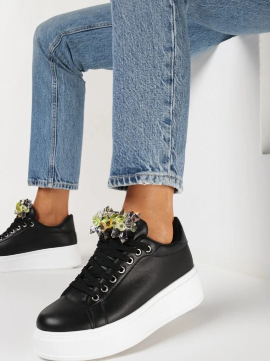 Zdjęcie produktu Czarne Sneakersy na Grubej Podeszwie z Kolorowymi Kryształkami Tumida