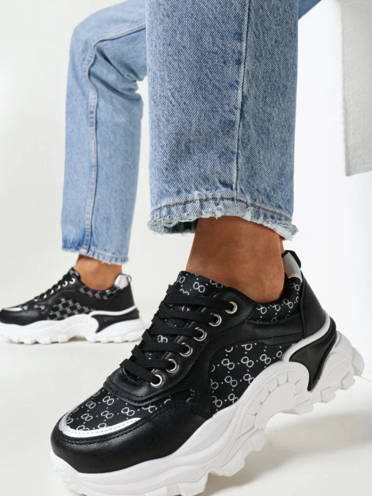 Zdjęcie produktu Czarne Sneakersy na Grubej Podeszwie z Metaliczną Nitką Adeteia