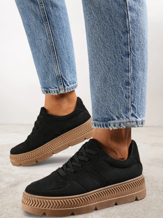 Zdjęcie produktu Czarne Sneakersy na Grubej Podeszwie z Tłoczeniami Try to Forget Vices
