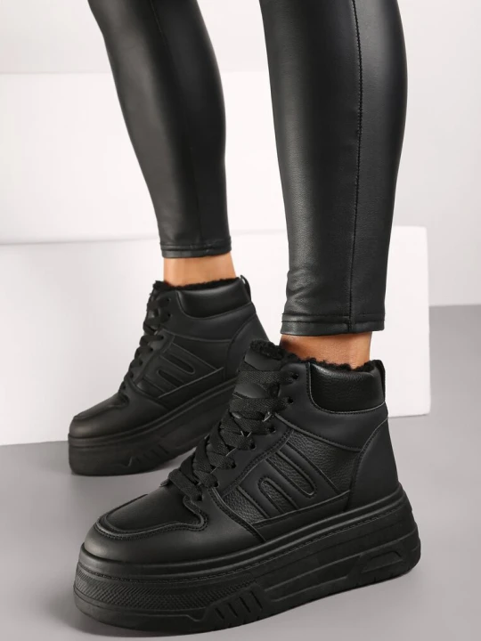 Zdjęcie produktu Czarne Sneakersy na Platformie Mocno Ocieplane Futerkiem Lealwen