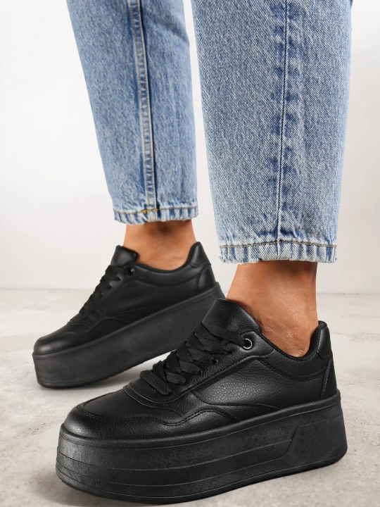 Zdjęcie produktu Czarne Sneakersy na Platformie Ozdobionej Tłoczeniem Vaiviera
