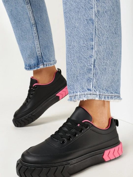 Zdjęcie produktu Czarne Sneakersy na Platformie z Łańcuszkiem Jaolisa