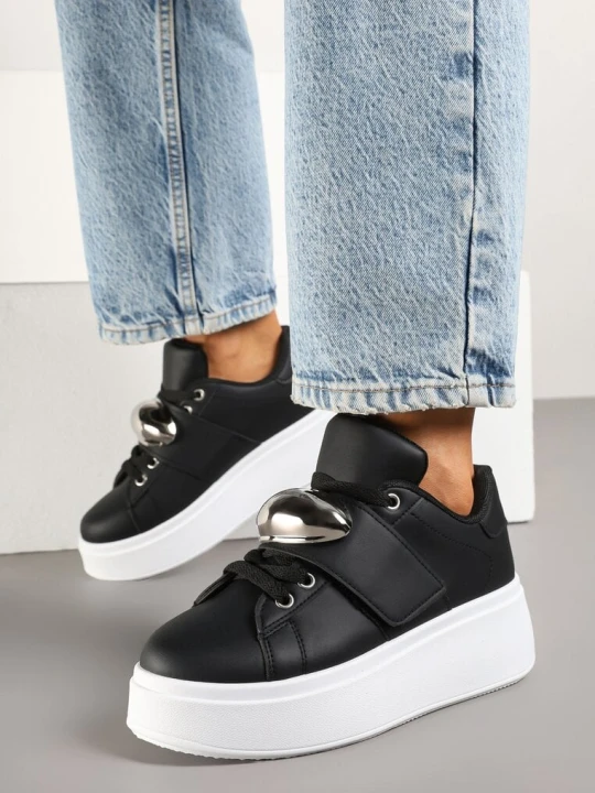 Zdjęcie produktu Czarne Sneakersy na Platformie z Metaliczną Ozdobą Weolinne Mellisa