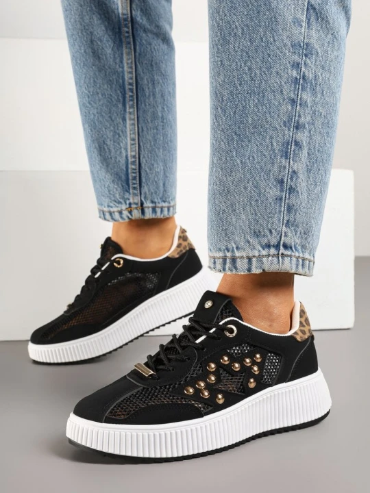 Zdjęcie produktu Czarne Sneakersy Ozdobione Gwiazdą i Nitami Zeloti Fiori&spinc
