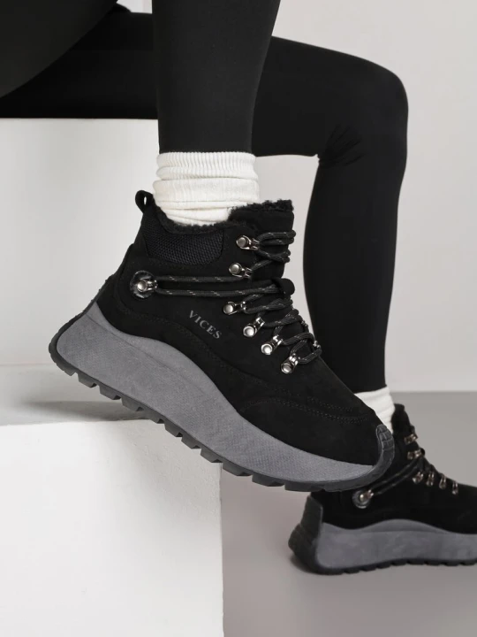 Zdjęcie produktu Czarne Sneakersy Śniegowce Vices na Platformie w Sportowym Stylu Nelsella