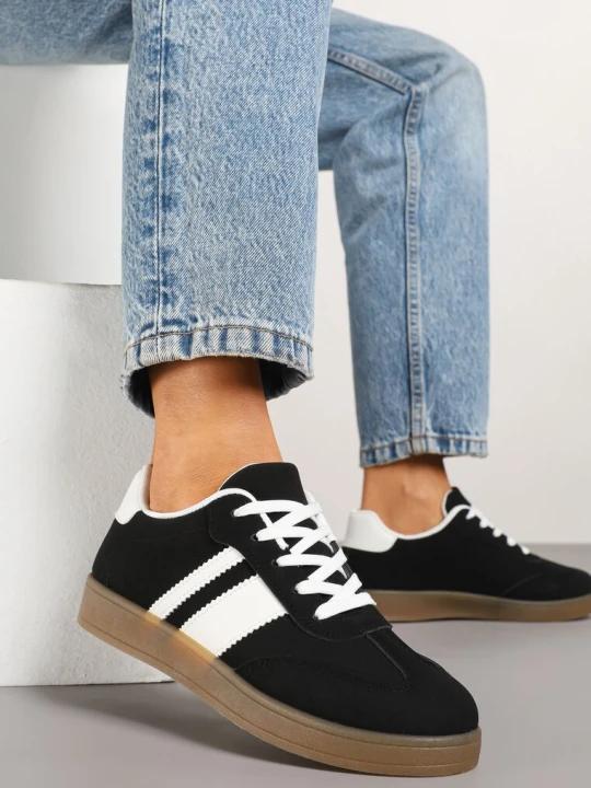 Zdjęcie produktu Czarne Sneakersy Tenisówki z Geometrycznymi Paskami Amolita C'M Paris