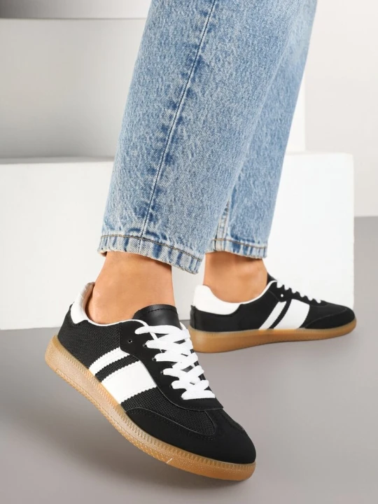 Zdjęcie produktu Czarne Sneakersy Tenisówki z Ozdobnymi Paskami Nelidi Seastar