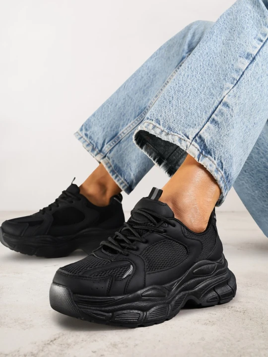 Zdjęcie produktu Czarne Sneakersy Vices na Grubej Podeszwie z Tłoczeniami Nativine