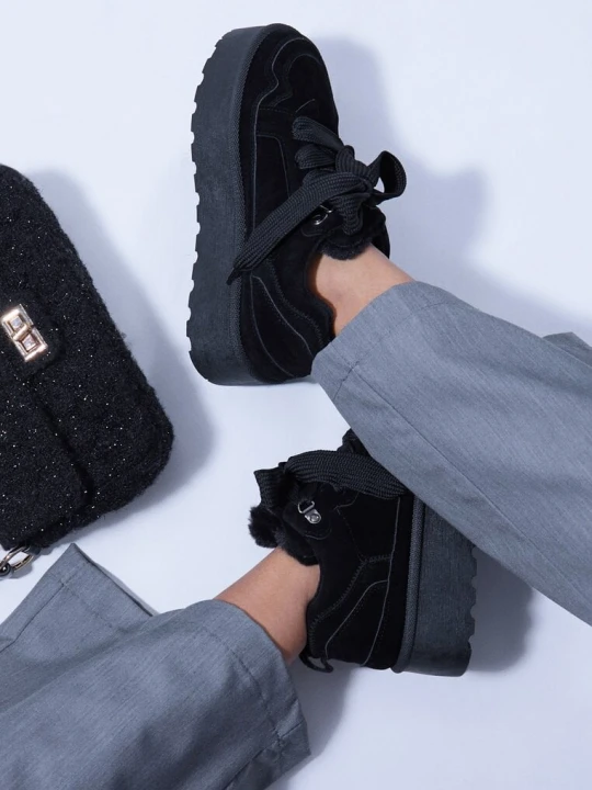 Zdjęcie produktu Czarne Sneakersy Vices Stylizowane na Śniegowce na Platformie Obszyte Futerkiem Naleris