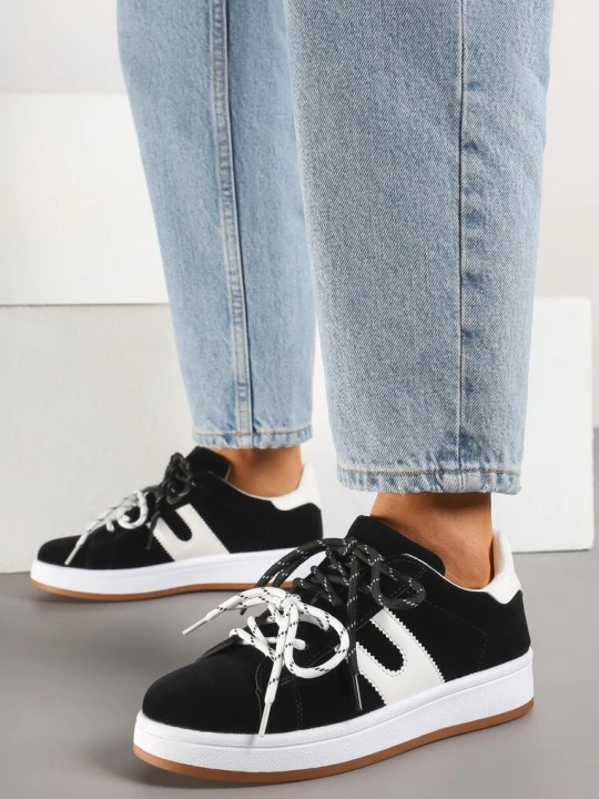 Zdjęcie produktu Czarne Sneakersy z Geometrycznym Wzorem Telawiela Be.Sport