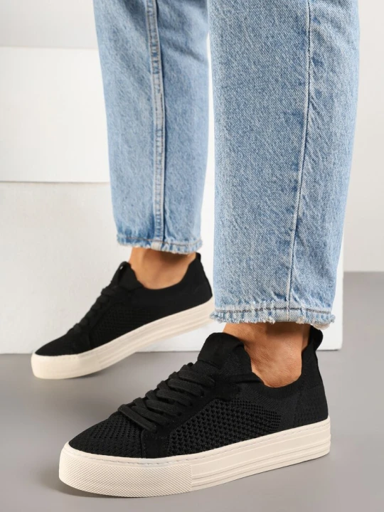 Zdjęcie produktu Czarne Sneakersy z Siateczkową Cholewką i Metaliczną Nicią Nimiovana Super Mode