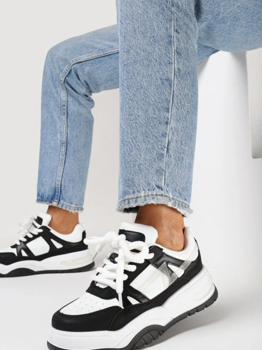 Zdjęcie produktu Czarne Sneakersy z Szerokimi Sznurówkami Platinia