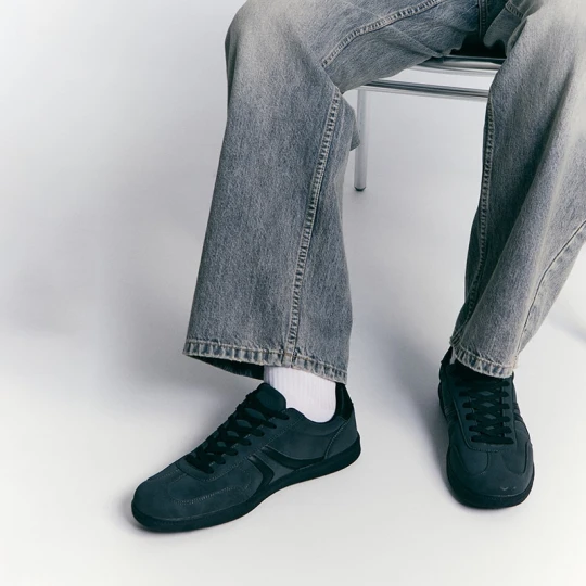 Zdjęcie produktu Czarne sneakersy ze sztucznej skóry House