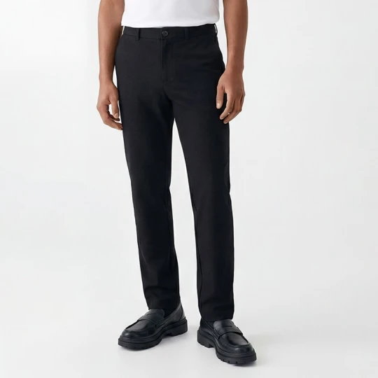 Zdjęcie produktu Czarne spodnie chino fit House