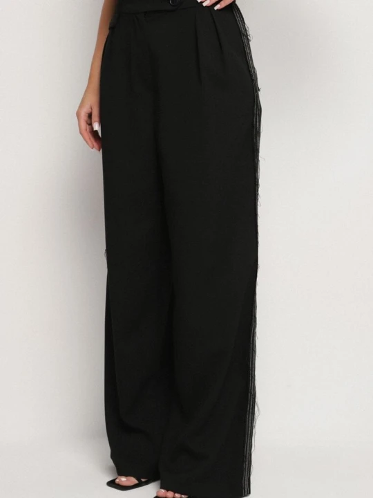 Zdjęcie produktu Czarne Szerokie Spodnie High Waist Ozdobione Kieszeniami Zinnoria Lefon