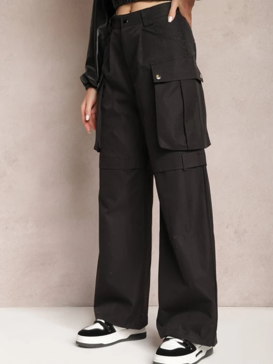 Zdjęcie produktu Czarne Szerokie Spodnie High Waist w Stylu Cargo Vomisal Manosque