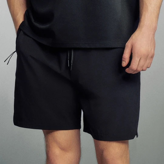 Zdjęcie produktu Czarne szorty relaxed fit przed kolano House