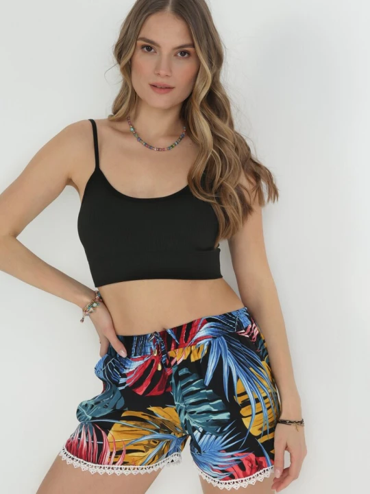 Zdjęcie produktu Czarne Szorty z Wiskozy z Koronkową Wstawką Zedia R&f Fashion