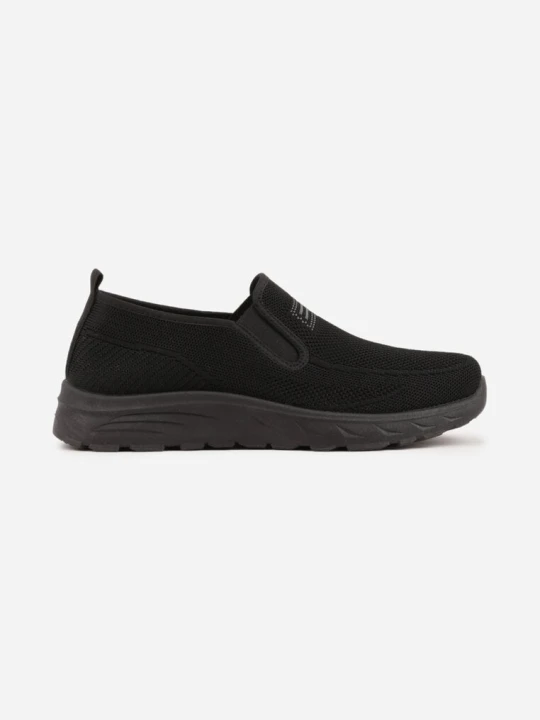 Zdjęcie produktu Czarne Wsuwane Buty Sportowe Sneakersy z Siateczki z Elastycznymi Wstawkami Aerero Bellamila