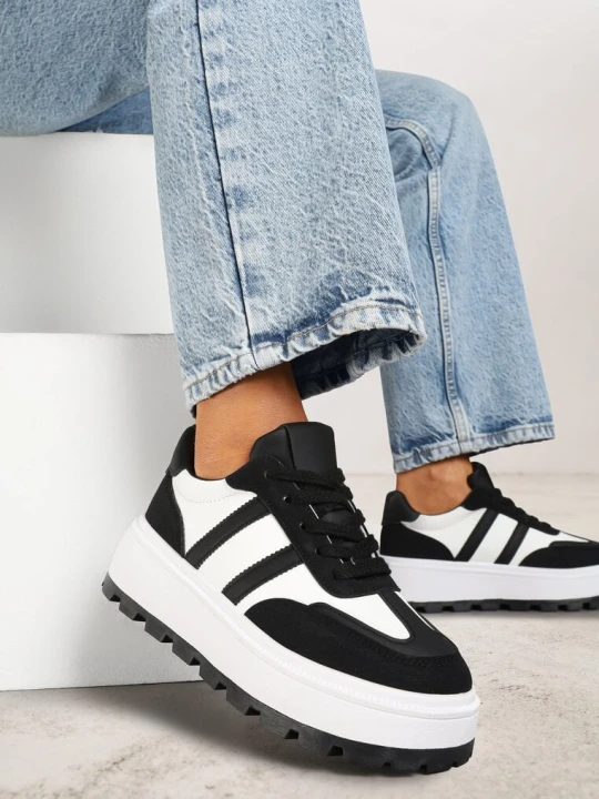 Zdjęcie produktu Czarno-Białe Sneakersy na Tłoczonej Platformie z Ozdobnymi Paskami Fonivena