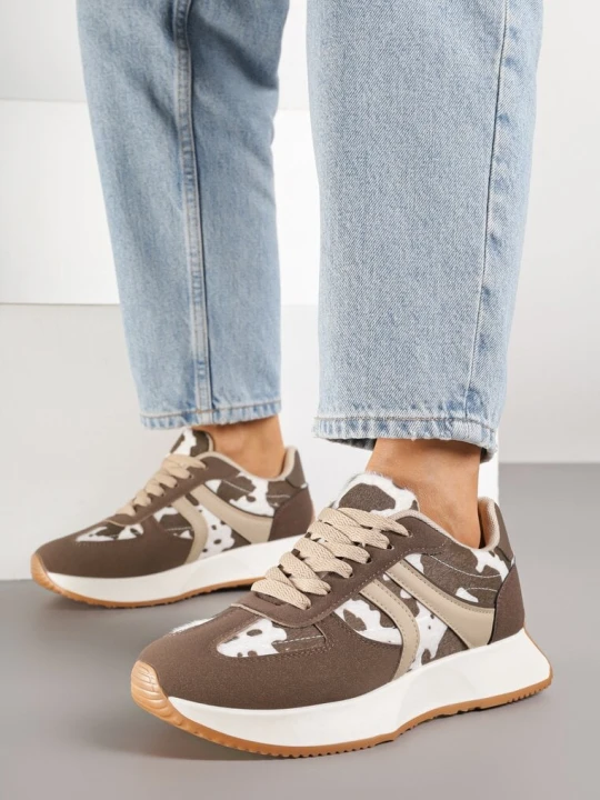 Zdjęcie produktu Brązowo-Białe Sneakersy Ozdobione Paskami i Motywem w Krowie Łaty Florgisse Marquiiz