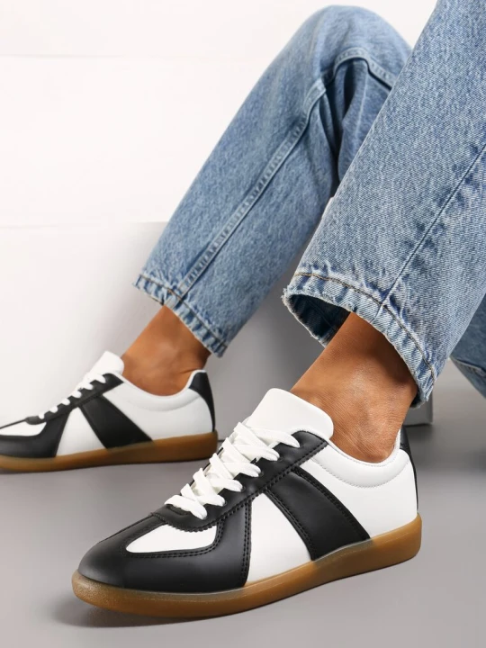 Zdjęcie produktu Czarno-Białe Sneakersy w Stylu Klasycznych Tenisówek Filtris