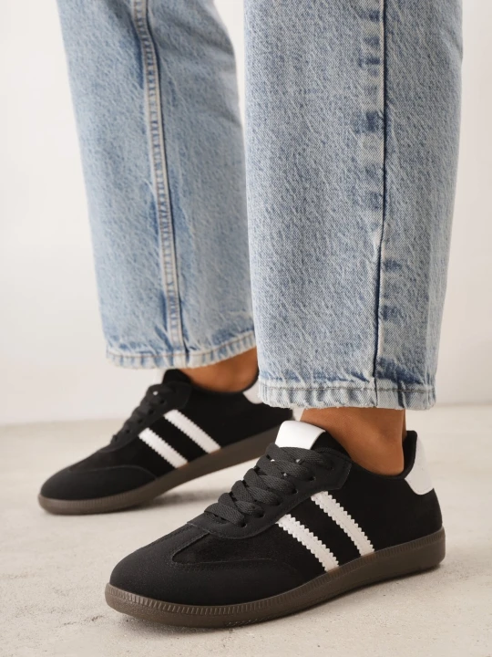 Zdjęcie produktu Czarno-Białe Sneakersy z Imitacji Zamszu na Płaskiej Podeszwie Memeriana