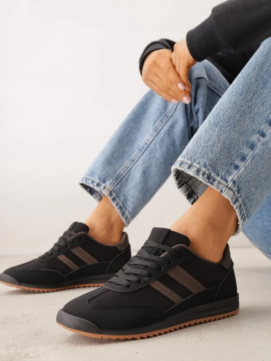 Zdjęcie produktu Czarno-Brązowe Sneakersy Ozdobione Dwoma Paskami Lannatea Mulanka