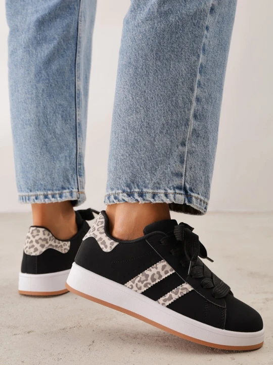 Zdjęcie produktu Czarno-Panterkowe Sneakersy na Niskiej Platformie z Naszywkami Flordexia Mulanka