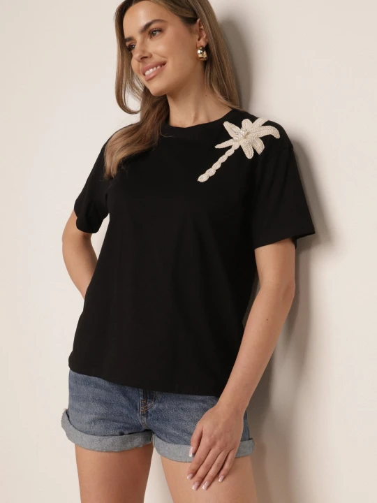 Zdjęcie produktu Czarny Bawełniany T-shirt z Ozdobną Aplikacją z Perełek i Cyrkonii Haidea Ambitionfly