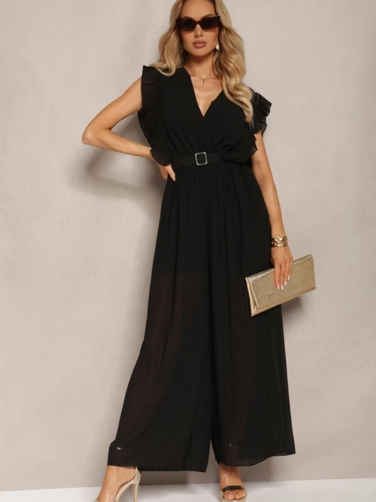 Zdjęcie produktu Czarny Plisowany Kombinezon z Falbankami i Szerokimi Nogawkami Jarina New Collection