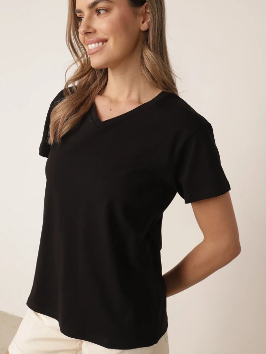 Zdjęcie produktu Czarny T-shirt Bawełniany o Klasycznym Fasonie Iridessae Ann Gissy